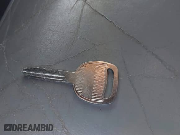 2004 Chevrolet Silverado 1500 с VIN 1GCEK19T94E112663, выставлен на аукционе IAAI как лот 41449079 с пробегом 174 068 миль миль и . История ставок и продаж доступна на DreamBid. Изображение 11.