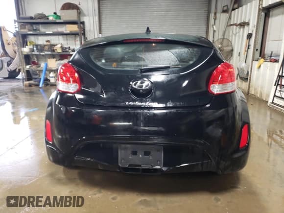 ✅ 2016 Hyundai Veloster • VIN: KMHTC6ADXGU281070 • Lot: 80631974. Wystawiony na Copart z przebiegiem 106 600 mil. Bezpłatny archiwum sprzedaży aukcyjnych z USA i szczegółowy raport historii pojazdu na DreamBid. Zdjęcie 6.