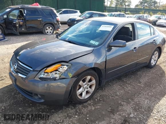 ✅ 2007 Nissan Altima 2.5 • VIN: 1N4AL21E97N459810 • Lot: 43460000. Listed on IAAI with 97,006 mi. Free auction sales archive from the USA and detailed vehicle history report at DreamBid. Image 2.