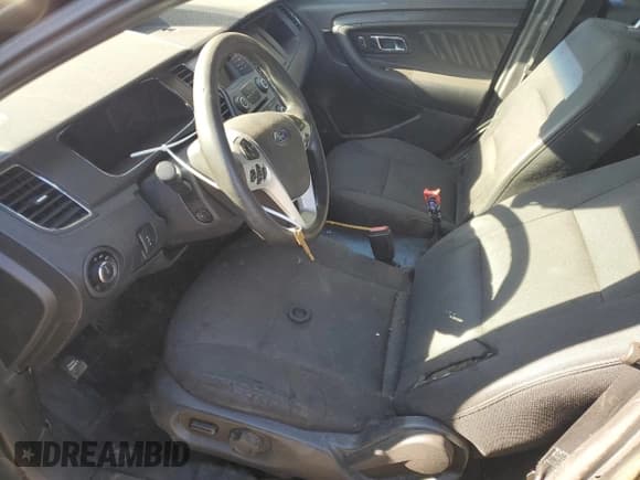 ✅ 2018 Ford Police Interceptor • VIN: 1FAHP2MK9JG137121 • Lot: 84435285. Wystawiony na Copart z przebiegiem 173 962 mil. Bezpłatny archiwum sprzedaży aukcyjnych z USA i szczegółowy raport historii pojazdu na DreamBid. Zdjęcie 7.