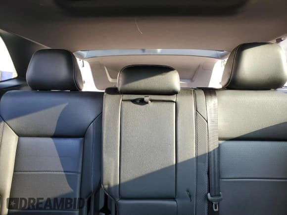 ✅ 2021 Volkswagen Atlas SE • VIN: 1V2PE2CA0MC215302 • Lot: 81030425. Listed on Copart with 85,884 mi. Free auction sales archive from the USA and detailed vehicle history report at DreamBid. Image 10.