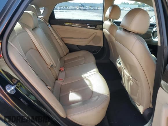 ✅ 2019 Hyundai Sonata Sport • VIN: 5NPE34AF8KH742613 • Lot: 68475935. Listed on Copart with Not provided. Free auction sales archive from the USA and detailed vehicle history report at DreamBid. Image 10.