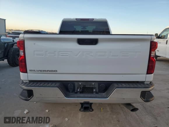 ✅ 2021 Chevrolet Silverado 2500HD Work Truck • VIN: 1GC1YLE70MF280834 • Lot: 47467895. Wystawiony na Copart z przebiegiem 48 861 mil. Bezpłatny archiwum sprzedaży aukcyjnych z USA i szczegółowy raport historii pojazdu na DreamBid. Zdjęcie 6.