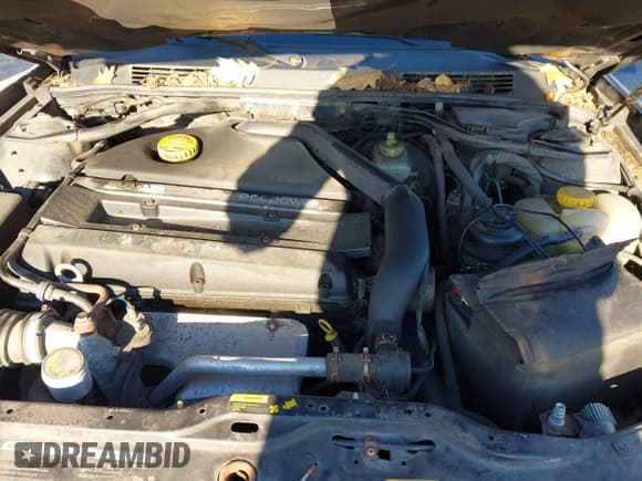 ✅ 2000 Saab 9-3 SE • VIN: YS3DF58K2Y2047641 • Lot: 43754921. Wystawiony na IAAI z przebiegiem 252 983 mil. Bezpłatny archiwum sprzedaży aukcyjnych z USA i szczegółowy raport historii pojazdu na DreamBid. Zdjęcie 10.