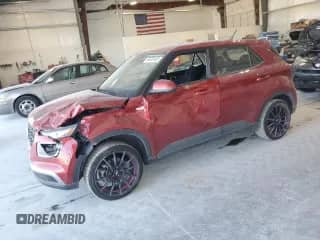 2024 Hyundai Venue SE с VIN KMHRB8A37RU310852, выставлен на аукционе Copart как лот 56565905 с пробегом 32 475 миль миль и Списание • Salvage title. История ставок и продаж доступна на DreamBid. Изображение 1.