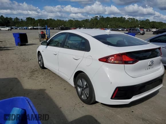 ✅ 2019 Hyundai Ioniq Blue • VIN: KMHC65LC4KU111091 • Lot: 82201175. Listed on Copart with 74,461 mi. Free auction sales archive from the USA and detailed vehicle history report at DreamBid. Image 2.