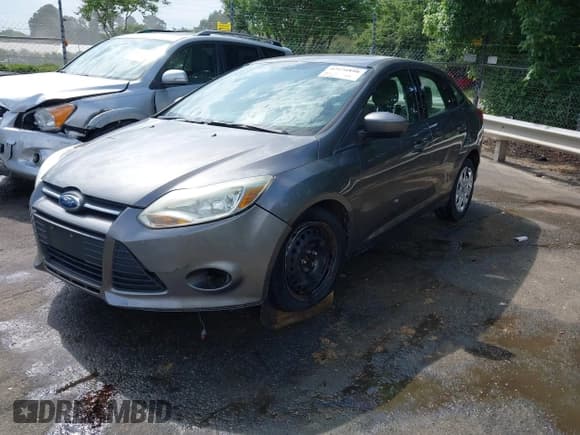 ✅ 2012 Ford Focus SE • VIN: 1FAHP3F22CL125941 • Lot: 42176898. Listed on IAAI with 157,940 mi. Free auction sales archive from the USA and detailed vehicle history report at DreamBid. Image 2.