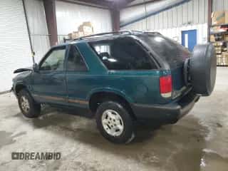 1996 Chevrolet Blazer z VIN 1GNCT18W7TK133678, wystawiony jako Copart lot #67274724 z przebiegiem Nie podano mil oraz Szkoda całkowita • Salvage title. Historia ofert i sprzedaży dostępna na DreamBid. Obrazek 2.