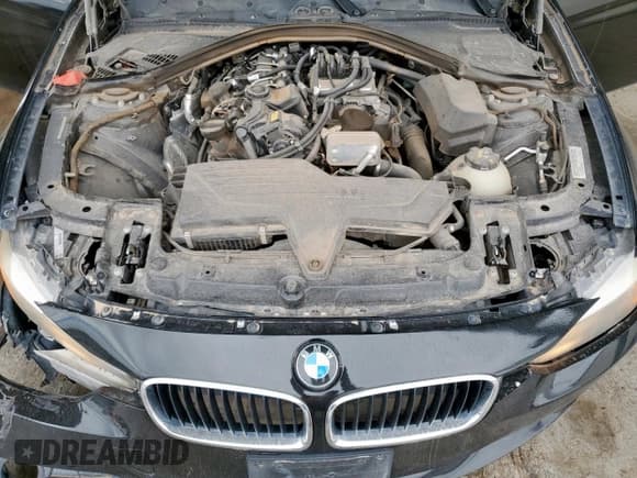 ✅ 2015 BMW 3 Series 320i • VIN: WBA3B1G59FNT64179 • Lot: 80220165. Listed on Copart with 131,540 mi. Free auction sales archive from the USA and detailed vehicle history report at DreamBid. Image 11.