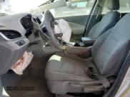 ✅ 2019 Chevrolet Volt LT • VIN: 1G1RA6S53KU130147 • Lot: 79363634. Wystawiony na Copart z przebiegiem 64 816 mil. Bezpłatny archiwum sprzedaży aukcyjnych z USA i szczegółowy raport historii pojazdu na DreamBid. Zdjęcie 7.