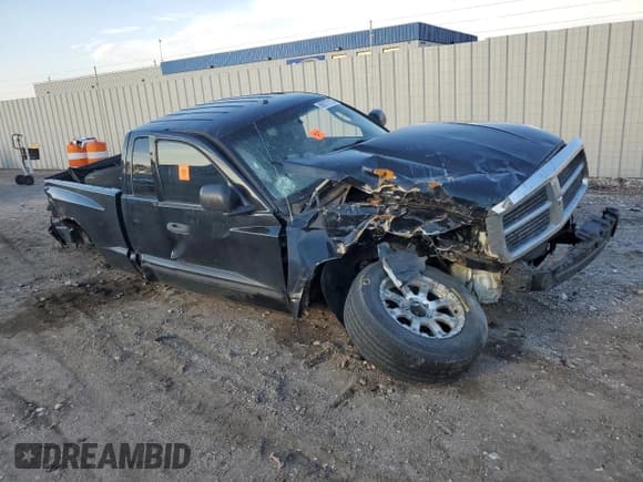 ✅ 2005 Dodge Dakota SLT • VIN: 1D7HW42N25S248236 • Лот: 86870115. Опубликован ранее на Copart с пробегом 118 973 миль. Бесплатный доступ к архиву аукционных продаж из США и подробный отчёт об истории автомобиля на DreamBid. Изображение 4.