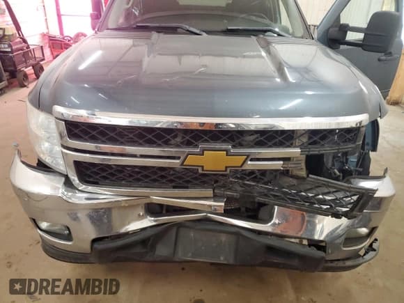 ✅ 2012 Chevrolet Silverado 2500HD LT • VIN: 1GC1KXC8XCF101945 • Lot: 71562095. Wystawiony na Copart z przebiegiem 183 156 mil. Bezpłatny archiwum sprzedaży aukcyjnych z USA i szczegółowy raport historii pojazdu na DreamBid. Zdjęcie 11.