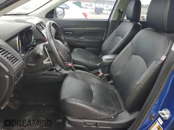 2017 Mitsubishi Outlander SEL с VIN JA4AP4AW4HZ048760, выставлен на аукционе Copart как лот 71209865 с пробегом 126 447 миль миль и Чистый • Clean title. История ставок и продаж доступна на DreamBid. Изображение 7.