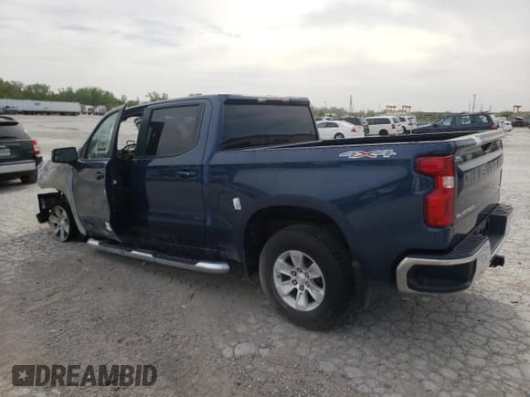 ✅ 2019 Chevrolet Silverado 1500 LT • VIN: 1GCPYDEK1KZ301836 • Lot: 52033504. Wystawiony na Copart z przebiegiem Nie podano. Bezpłatny archiwum sprzedaży aukcyjnych z USA i szczegółowy raport historii pojazdu na DreamBid. Zdjęcie 2.