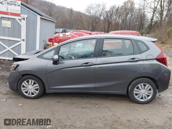 ✅ 2016 Honda Fit LX • VIN: JHMGK5H52GS007213 • Lot: 43767998. Listed on IAAI with 93,992 mi. Free auction sales archive from the USA and detailed vehicle history report at DreamBid. Image 14.