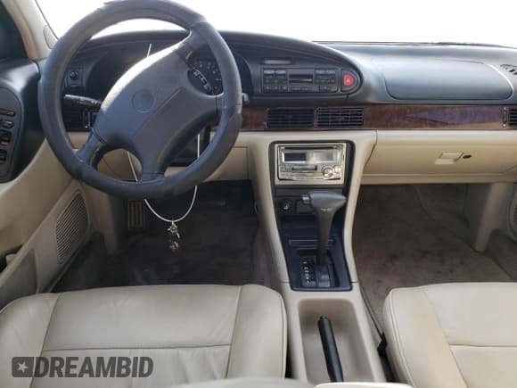✅ 1994 Nissan Altima XE • VIN: 1N4BU31D2RC203215 • Lot: 52628575. Listed on Copart with 136,813 mi. Free auction sales archive from the USA and detailed vehicle history report at DreamBid. Image 8.