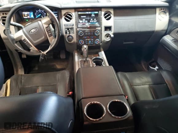 ✅ 2015 Ford Expedition Limited • VIN: 1FMJU2AT1FEF09146 • Lot: 81317425. Wystawiony na Copart z przebiegiem 195 260 mil. Bezpłatny archiwum sprzedaży aukcyjnych z USA i szczegółowy raport historii pojazdu na DreamBid. Zdjęcie 8.