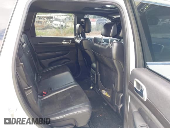 ✅ 2015 Jeep Grand Cherokee Laredo • VIN: 1C4RJEAG7FC143838 • Lot: 42276658. Listed on IAAI with 135,441 mi. Free auction sales archive from the USA and detailed vehicle history report at DreamBid. Image 5.
