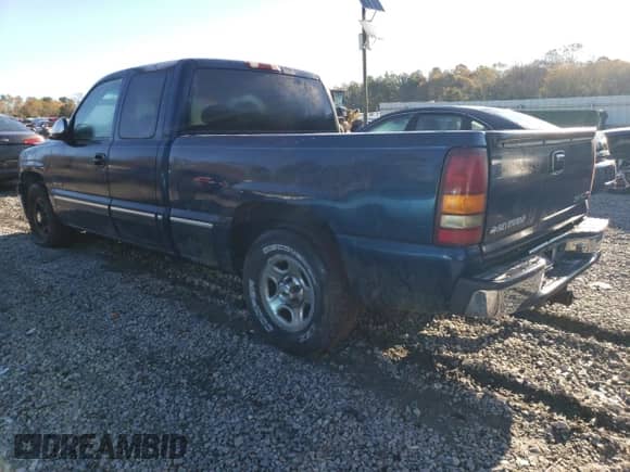 2001 Chevrolet Silverado 1500 LT z VIN 1GCEC19T11Z180375, wystawiony jako Copart lot #84170524 z przebiegiem 180 728 mil mil oraz Szkoda całkowita • Salvage title. Historia ofert i sprzedaży dostępna na DreamBid. Obrazek 2.