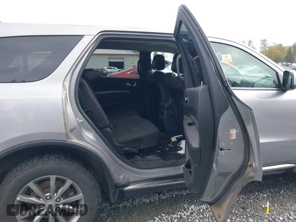 ✅ 2018 Dodge Durango SXT • VIN: 1C4RDJAG0JC386089 • Lot: 43428754. Wystawiony na IAAI z przebiegiem Nie podano. Bezpłatny archiwum sprzedaży aukcyjnych z USA i szczegółowy raport historii pojazdu na DreamBid. Zdjęcie 8.