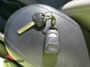 ✅ 2013 Hyundai Veloster w/Black Int • VIN: KMHTC6AD8DU135634 • Lot: 41301184. Listed on IAAI with 156,510 mi. Free auction sales archive from the USA and detailed vehicle history report at DreamBid. Image 11.