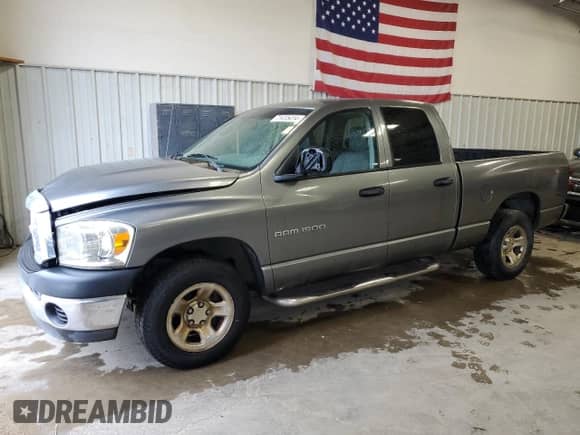 2007 Dodge 1500 ST z VIN 1D7HA18K87J598540, wystawiony jako Copart lot #71415414 z przebiegiem 177 415 mil mil oraz Szkoda całkowita • Salvage title. Historia ofert i sprzedaży dostępna na DreamBid. Obrazek 1.