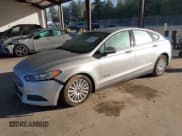 ✅ 2015 Ford Fusion S Hybrid • VIN: 3FA6P0UU3FR116522 • Лот: 43398304. Опубликован ранее на IAAI с пробегом 170 901 миль. Бесплатный доступ к архиву аукционных продаж из США и подробный отчёт об истории автомобиля на DreamBid. Изображение 2.