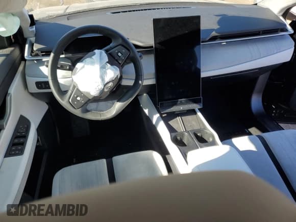 ✅ 2023 Fisker Ocean One • VIN: VCF1ZBU27PG005912 • Лот: 42218115. Опубликован ранее на Copart с пробегом Не указан. Бесплатный доступ к архиву аукционных продаж из США и подробный отчёт об истории автомобиля на DreamBid. Изображение 8.