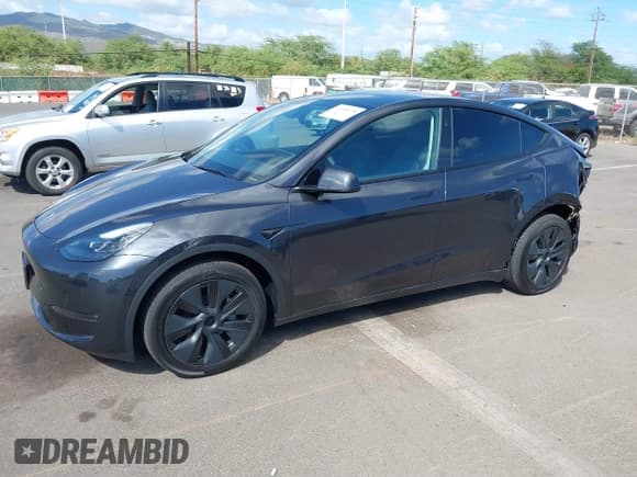 ✅ 2024 Tesla Model Y Long Range • VIN: 7SAYGDEE6RF183836 • Лот: 40588978. Опубликован ранее на IAAI с пробегом 82 миль. Бесплатный доступ к архиву аукционных продаж из США и подробный отчёт об истории автомобиля на DreamBid. Изображение 2.