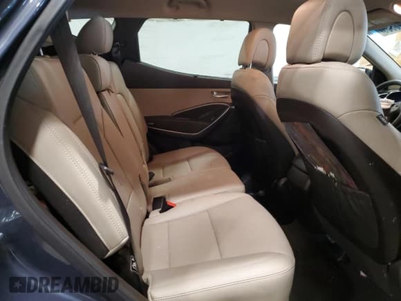 ✅ 2017 Hyundai Santa Fe 2.0T • VIN: 5XYZUDLA7HG439497 • Lot: 44578505. Listed on Copart with 122,067 mi. Free auction sales archive from the USA and detailed vehicle history report at DreamBid. Image 11.