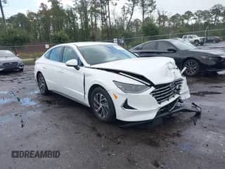 2023 Hyundai Sonata Blue z VIN KMHL24JJXPA077996, wystawiony jako IAAI lot #43376638 z przebiegiem 8 160 mil mil oraz . Historia ofert i sprzedaży dostępna na DreamBid. Obrazek 1.