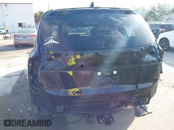 ✅ 2022 Kia Telluride SX • VIN: 5XYP5DHC8NG323378 • Лот: 43834473. Опубликован ранее на IAAI с пробегом 60 450 миль. Бесплатный доступ к архиву аукционных продаж из США и подробный отчёт об истории автомобиля на DreamBid. Изображение 16.