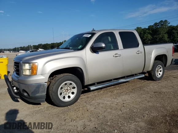 ✅ 2007 GMC Sierra 1500 SLE1 • VIN: 2GTEC13JX71584042 • Лот: 70245685. Опубликован ранее на Copart с пробегом 257 508 миль. Бесплатный доступ к архиву аукционных продаж из США и подробный отчёт об истории автомобиля на DreamBid. Изображение 1.
