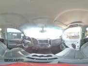 ✅ 2017 Chevrolet Silverado 2500HD LT • VIN: 1GC1KVEY5HF211021 • Lot: 58297065. Wystawiony na Copart z przebiegiem 176 143 mil. Bezpłatny archiwum sprzedaży aukcyjnych z USA i szczegółowy raport historii pojazdu na DreamBid. Zdjęcie 14.