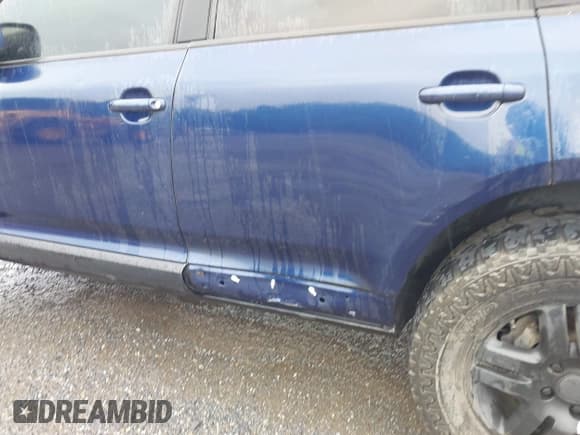 ✅ 2004 Volkswagen Touareg • VIN: WVGCM67L24D026100 • Lot: 42318557. Listed on IAAI with Not provided. Free auction sales archive from the USA and detailed vehicle history report at DreamBid. Image 6.