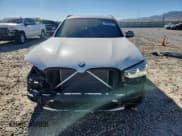 ✅ 2018 BMW X3 M40i • VIN: 5UXTS3C53J0Y96620 • Lot: 90704775. Wystawiony na Copart z przebiegiem 29 840 mil. Bezpłatny archiwum sprzedaży aukcyjnych z USA i szczegółowy raport historii pojazdu na DreamBid. Zdjęcie 5.