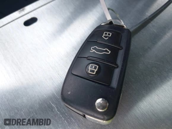 ✅ 2017 Audi Q3 Prestige • VIN: WA1GCCFS5HR009021 • Lot: 41934138. Listed on IAAI with 60,320 mi. Free auction sales archive from the USA and detailed vehicle history report at DreamBid. Image 11.