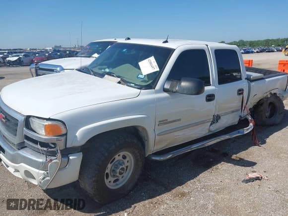 ✅ 2005 GMC Sierra 2500HD • VIN: 1GTHC23245F851399 • Lot: 42084457. Wystawiony na IAAI z przebiegiem 287 437 mil. Bezpłatny archiwum sprzedaży aukcyjnych z USA i szczegółowy raport historii pojazdu na DreamBid. Zdjęcie 2.