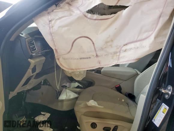 ✅ 2024 Volkswagen Atlas SE • VIN: 1V2JR2CA8RC532696 • Lot: 70857675. Wystawiony na Copart z przebiegiem Nie podano. Bezpłatny archiwum sprzedaży aukcyjnych z USA i szczegółowy raport historii pojazdu na DreamBid. Zdjęcie 7.