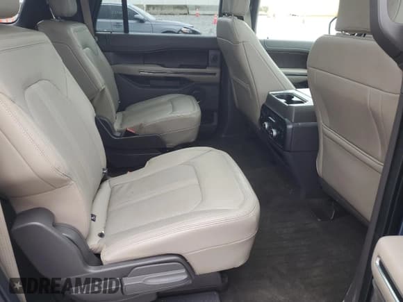 ✅ 2018 Ford Expedition Max Limited • VIN: 1FMJK2AT6JEA55474 • Lot: 83800545. Wystawiony na Copart z przebiegiem 85 683 mil. Bezpłatny archiwum sprzedaży aukcyjnych z USA i szczegółowy raport historii pojazdu na DreamBid. Zdjęcie 11.