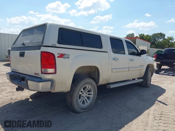 ✅ 2012 GMC Sierra 1500 SLE • VIN: 3GTP2VE71CG242341 • Lot: 43332456. Listed on IAAI with 147,561 mi. Free auction sales archive from the USA and detailed vehicle history report at DreamBid. Image 4.