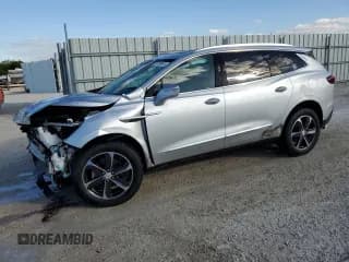 ✅ 2020 Buick Enclave Essence • VIN: 5GAERBKW2LJ163760 • Лот: 81164025. Опубликован ранее на Copart с пробегом 21 418 миль. Бесплатный доступ к архиву аукционных продаж из США и подробный отчёт об истории автомобиля на DreamBid. Изображение 1.