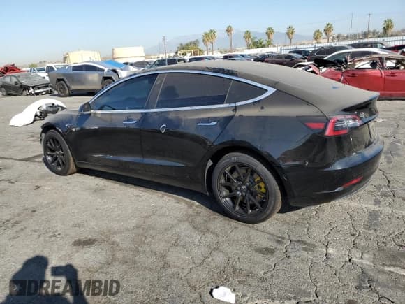 ✅ 2019 Tesla Model 3 Mid Range • VIN: 5YJ3E1EA3KF431412 • Lot: 69645775. Listed on Copart with 114,104 mi. Free auction sales archive from the USA and detailed vehicle history report at DreamBid. Image 2.
