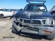 ✅ 1996 Toyota Tacoma • VIN: 4TAWN72N9TZ191250 • Lot: 41914762. Wystawiony na IAAI z przebiegiem 241 472 mil. Bezpłatny archiwum sprzedaży aukcyjnych z USA i szczegółowy raport historii pojazdu na DreamBid. Zdjęcie 6.