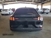 ✅ 2023 Ford Mustang Mach-E Select • VIN: 3FMTK1SS2PMA01682 • Лот: 64654515. Опубликован ранее на Copart с пробегом 26 782 миль. Бесплатный доступ к архиву аукционных продаж из США и подробный отчёт об истории автомобиля на DreamBid. Изображение 6.