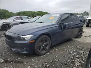 2015 BMW 3 Series 320i xDrive с VIN WBA3C3G52FNT52108, выставлен на аукционе Copart как лот 61033645 с пробегом Не указан миль и Чистый • Clean title. История ставок и продаж доступна на DreamBid. Изображение 1.