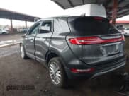 ✅ 2019 Lincoln MKC Standard • VIN: 5LMCJ1C91KUL06753 • Lot: 43321618. Listed on IAAI with 83,307 mi. Free auction sales archive from the USA and detailed vehicle history report at DreamBid. Image 3.