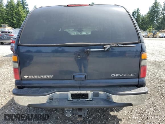 ✅ 2004 Chevrolet Suburban LT • VIN: 1GNFK16Z74J174204 • Лот: 60078905. Опубликован ранее на Copart с пробегом 182 248 миль. Бесплатный доступ к архиву аукционных продаж из США и подробный отчёт об истории автомобиля на DreamBid. Изображение 6.