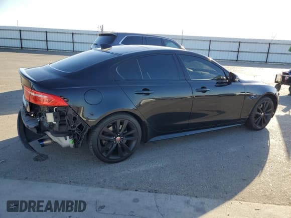 ✅ 2017 Jaguar XE 35t R-Sport • VIN: SAJAL4BV7HA958460 • Лот: 82214465. Опубликован ранее на Copart с пробегом 79 098 миль. Бесплатный доступ к архиву аукционных продаж из США и подробный отчёт об истории автомобиля на DreamBid. Изображение 3.