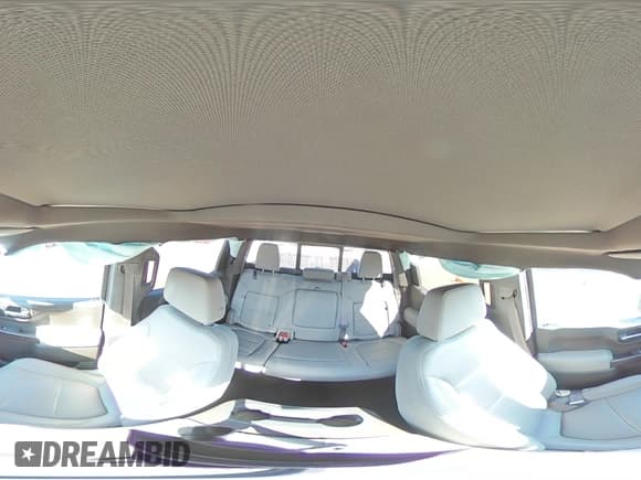 ✅ 2020 GMC Sierra 1500 SLT • VIN: 3GTU9DED2LG396006 • Лот: 81943985. Опубликован ранее на Copart с пробегом Не указан. Бесплатный доступ к архиву аукционных продаж из США и подробный отчёт об истории автомобиля на DreamBid. Изображение 14.